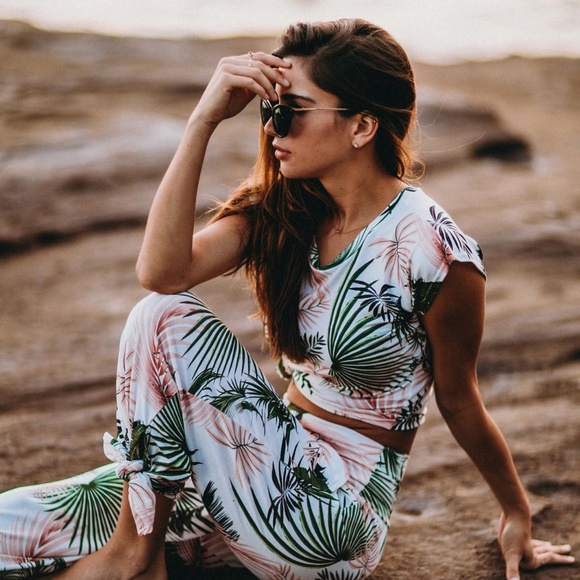 MADE IN HAWAII ✨Vermilli Maxi Dress with Pockets - Picture 4 of 4